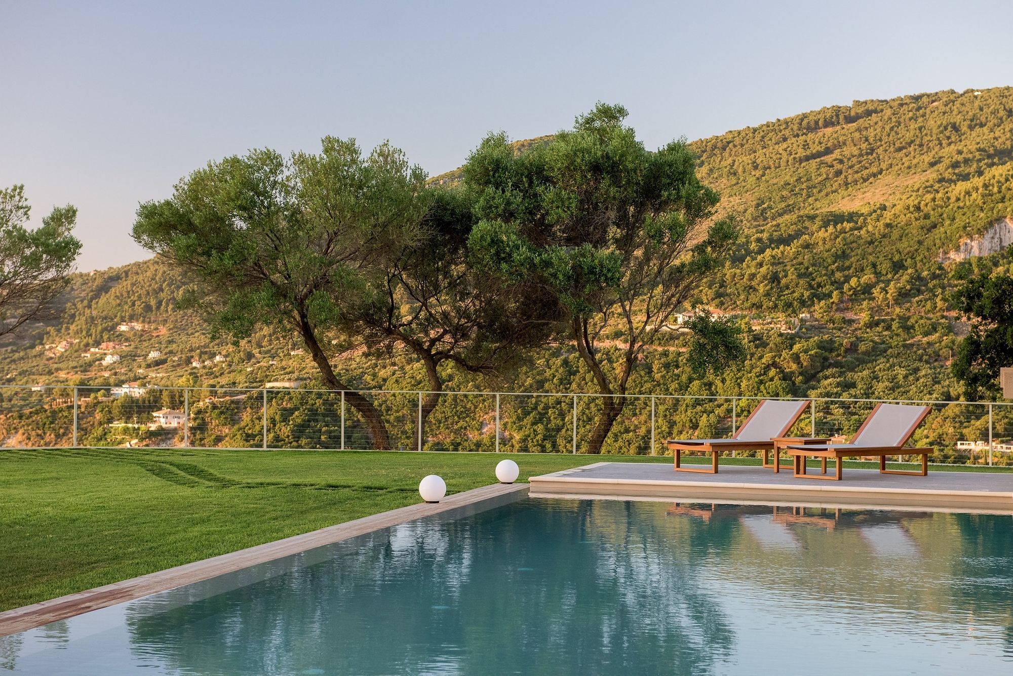 Artina Luxury Villa *