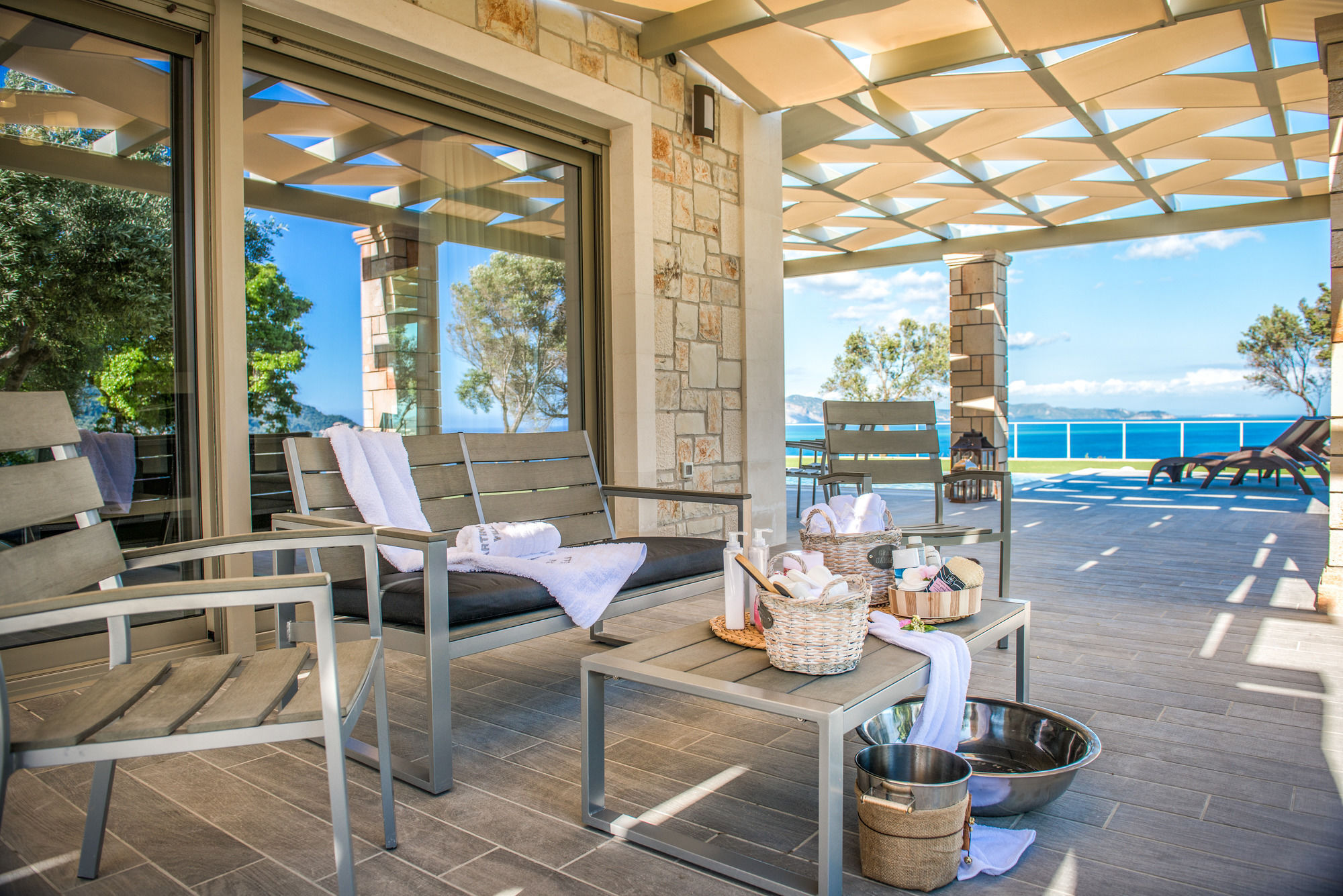 Artina Luxury Villa
